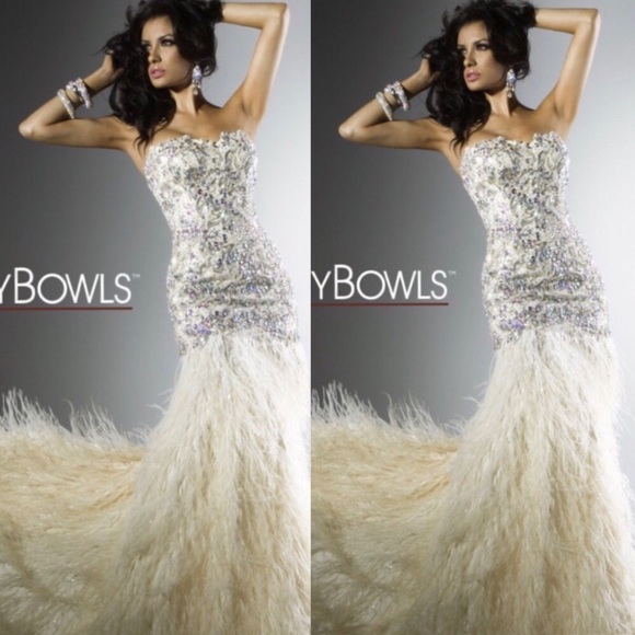 Tony Bowls Dresses & Skirts - TONY BOWLS BEJEWELED FEATHER GOWN